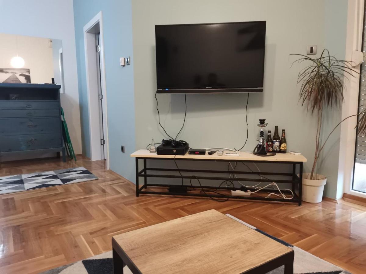 נובי סאד Apartment Luki מראה חיצוני תמונה